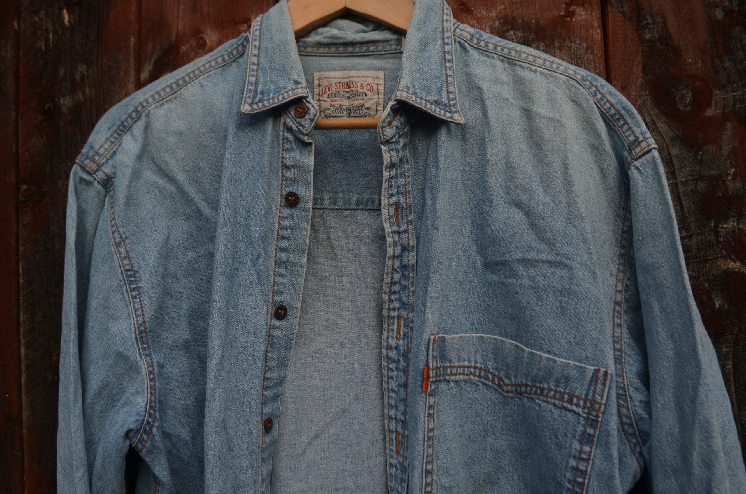 Vintage Levi’s denim long sleeve shirt - BIDSTITCH